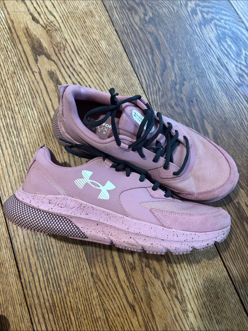 Under Armour Women's Mauve Sneakers with Black Laces